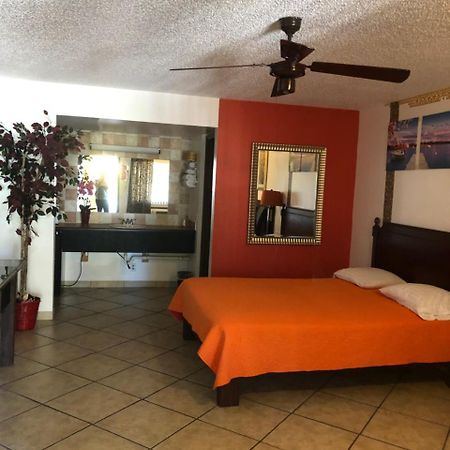 Lago Motor Inn Lake Worth Beach Bagian luar foto